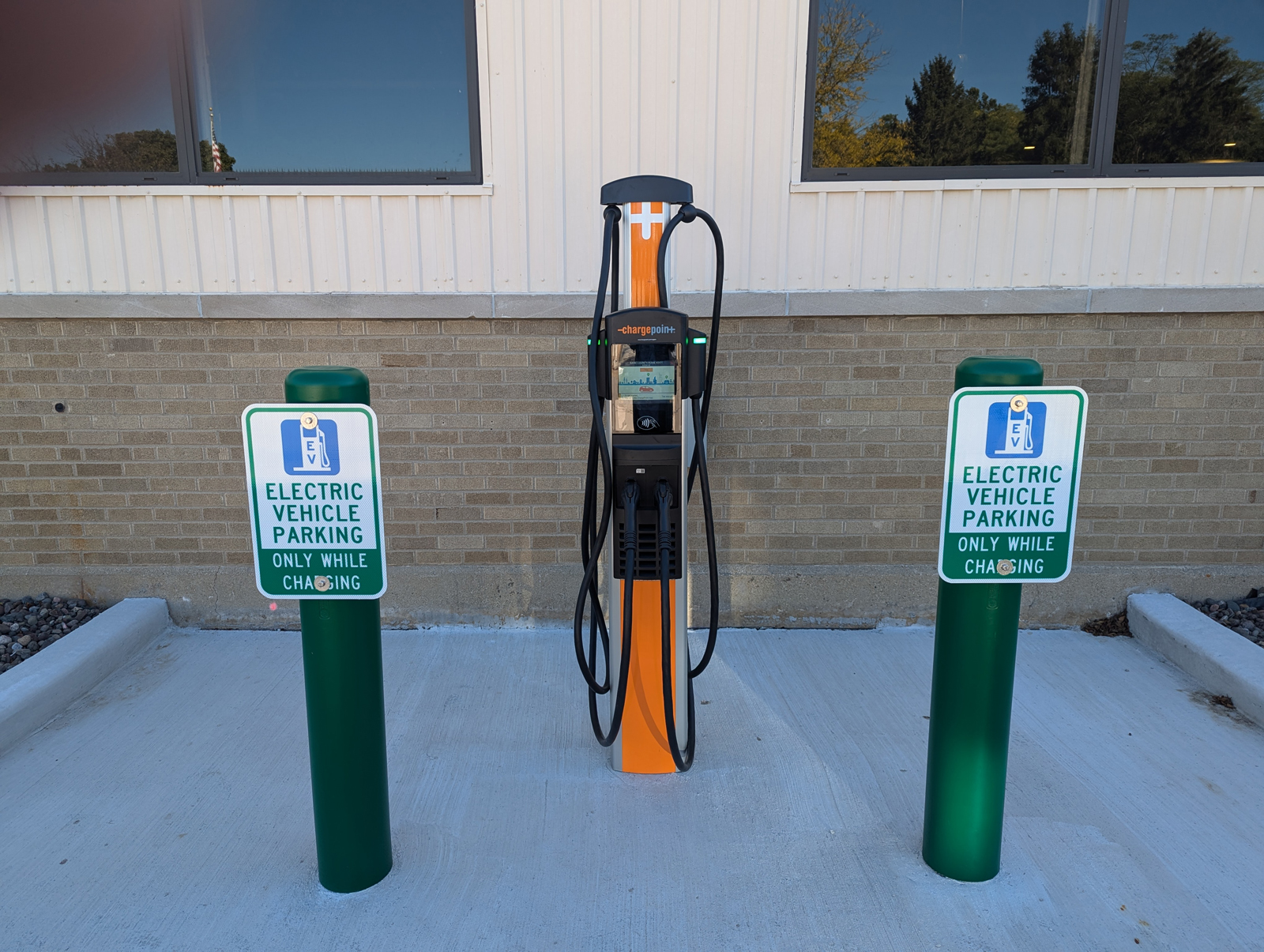 EV chargers in Kane County, Illinois. Photo: Environmental and Water Resources Department of Kane County, Illinois