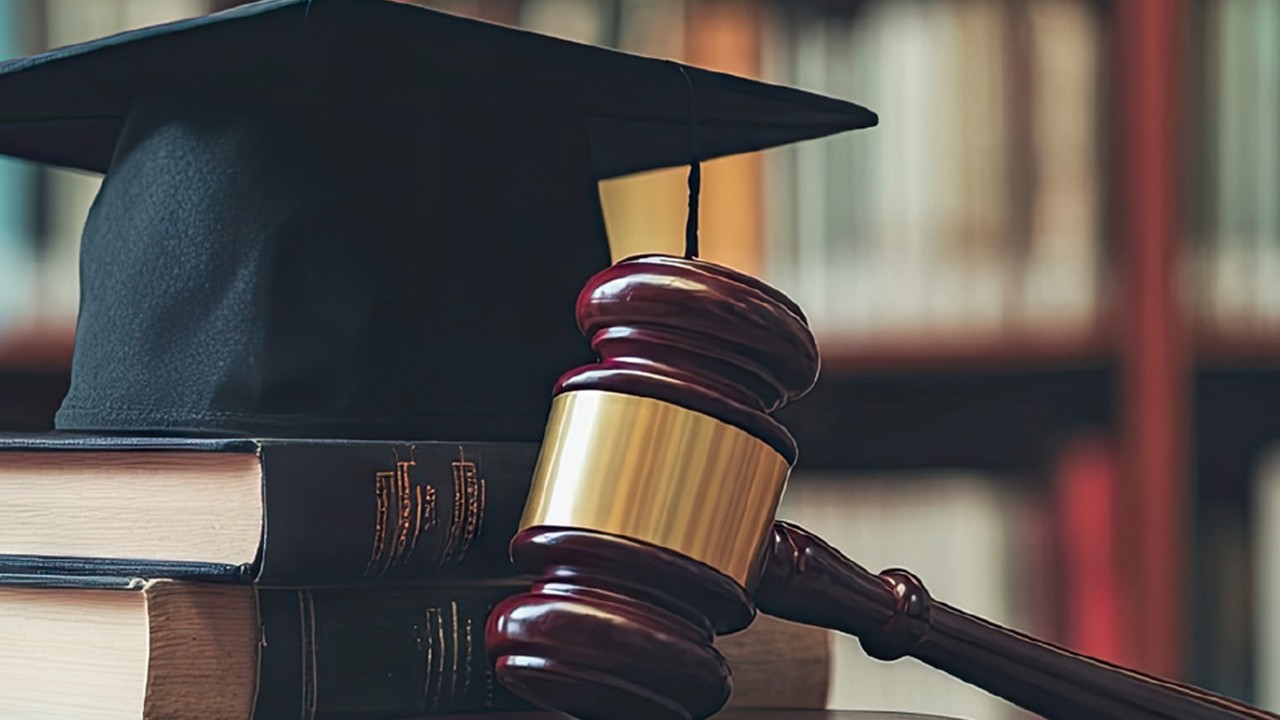 Image of graduation cap and gavel