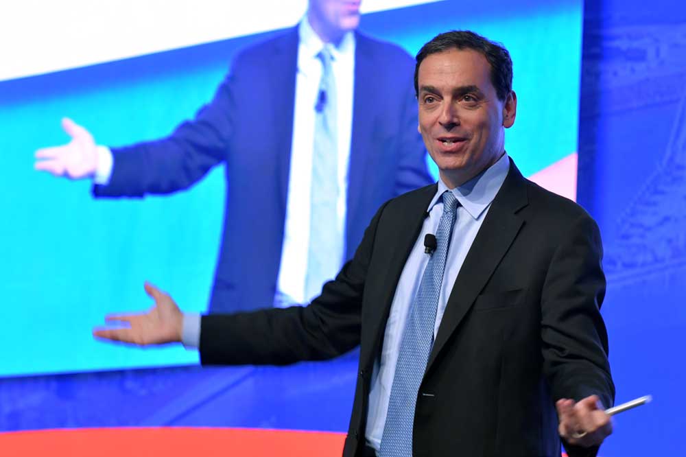Author Daniel Pink Author Daniel Pink