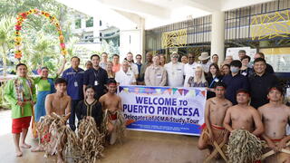 Group photo of ICMA members with Puerto Princesa staff