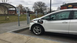 Vehicles Charging in Rochester, NY. Photo by Matt Vanslyke, Energetics